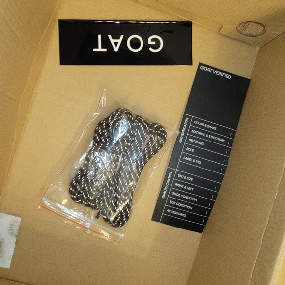 Pharrell x Adidas - Picture 4 of 6